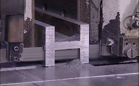 东丽大揭秘：带锯条价格多少钱才能买到高质量的产品？